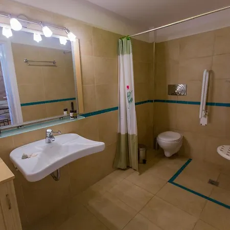 Anassa Deluxe Suites Kamári Esterno foto