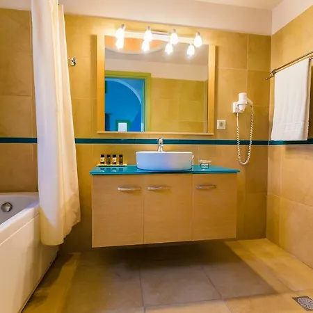 Anassa Deluxe Suites Kamári Esterno foto