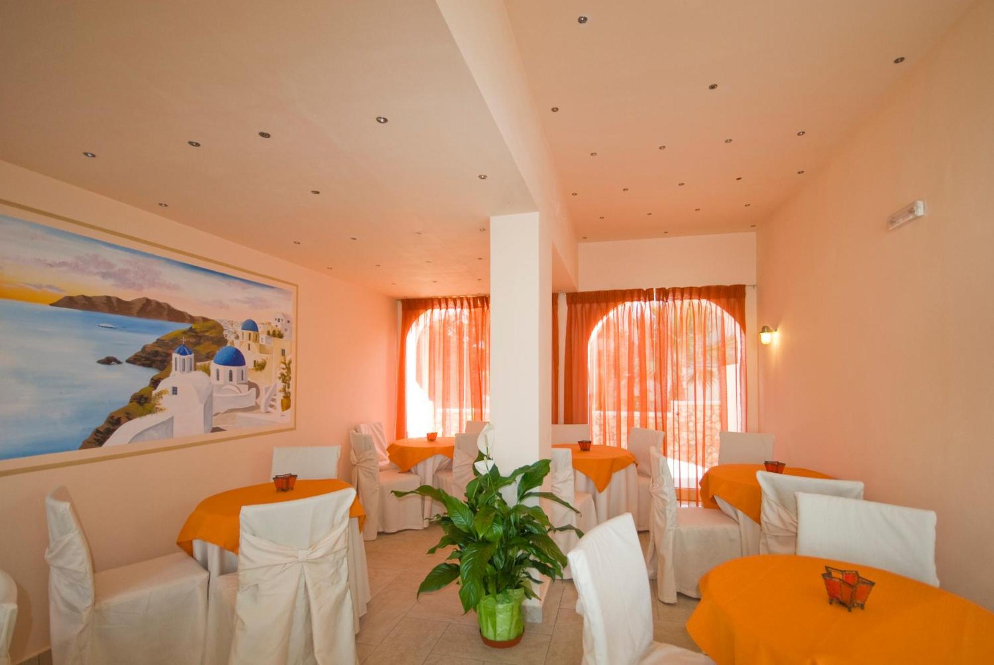 Anassa Deluxe