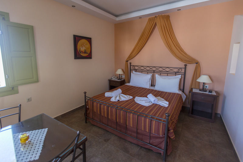 Anassa Deluxe